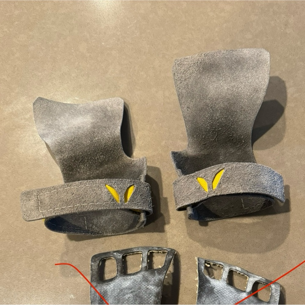 Victory grips for gymnastics or CrossFit size women’s xl